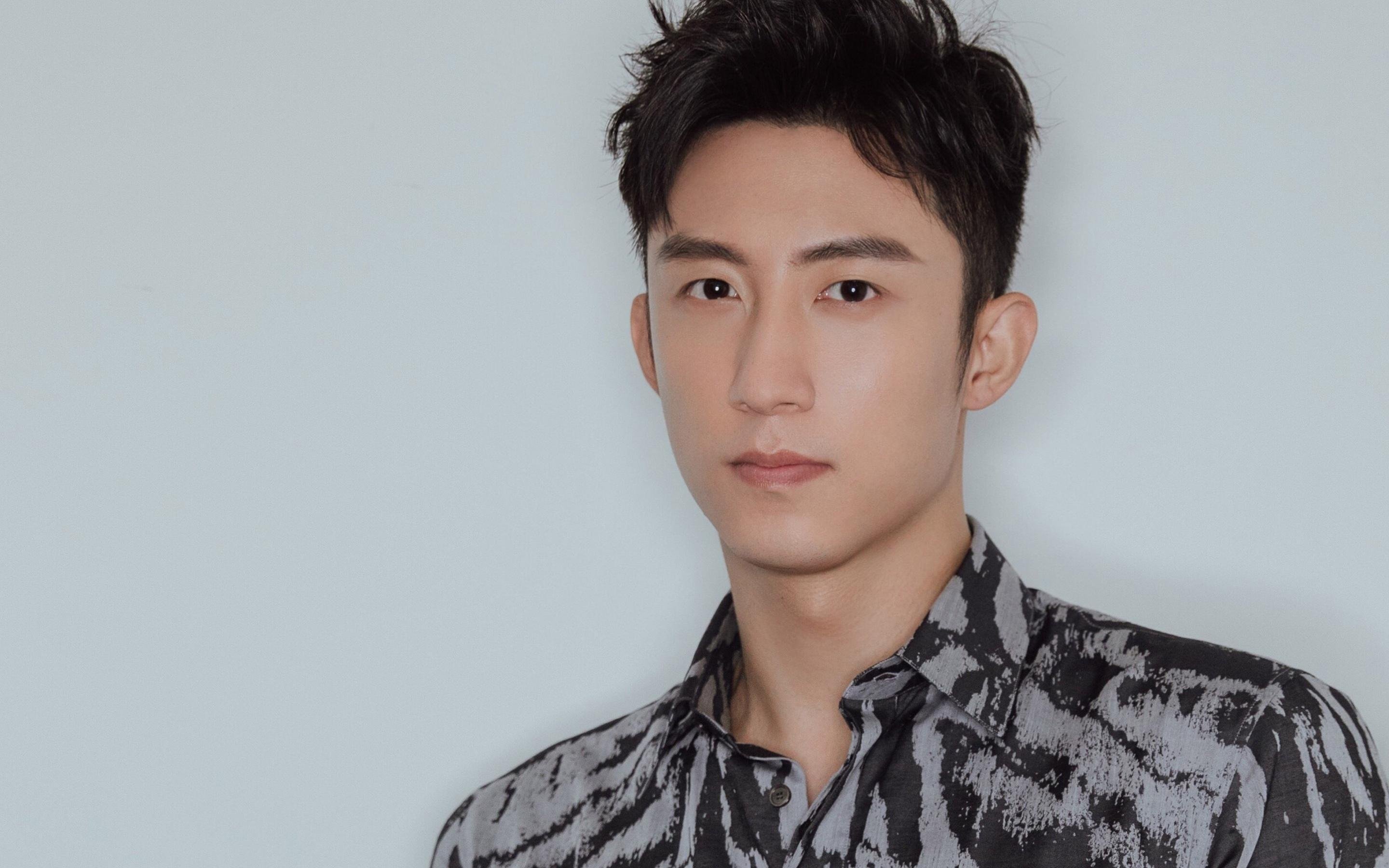 2025世俱杯赛程-利物浦冬季转会突袭，巴萨神锋或加盟红军，利物浦惊天大逆转巴萨