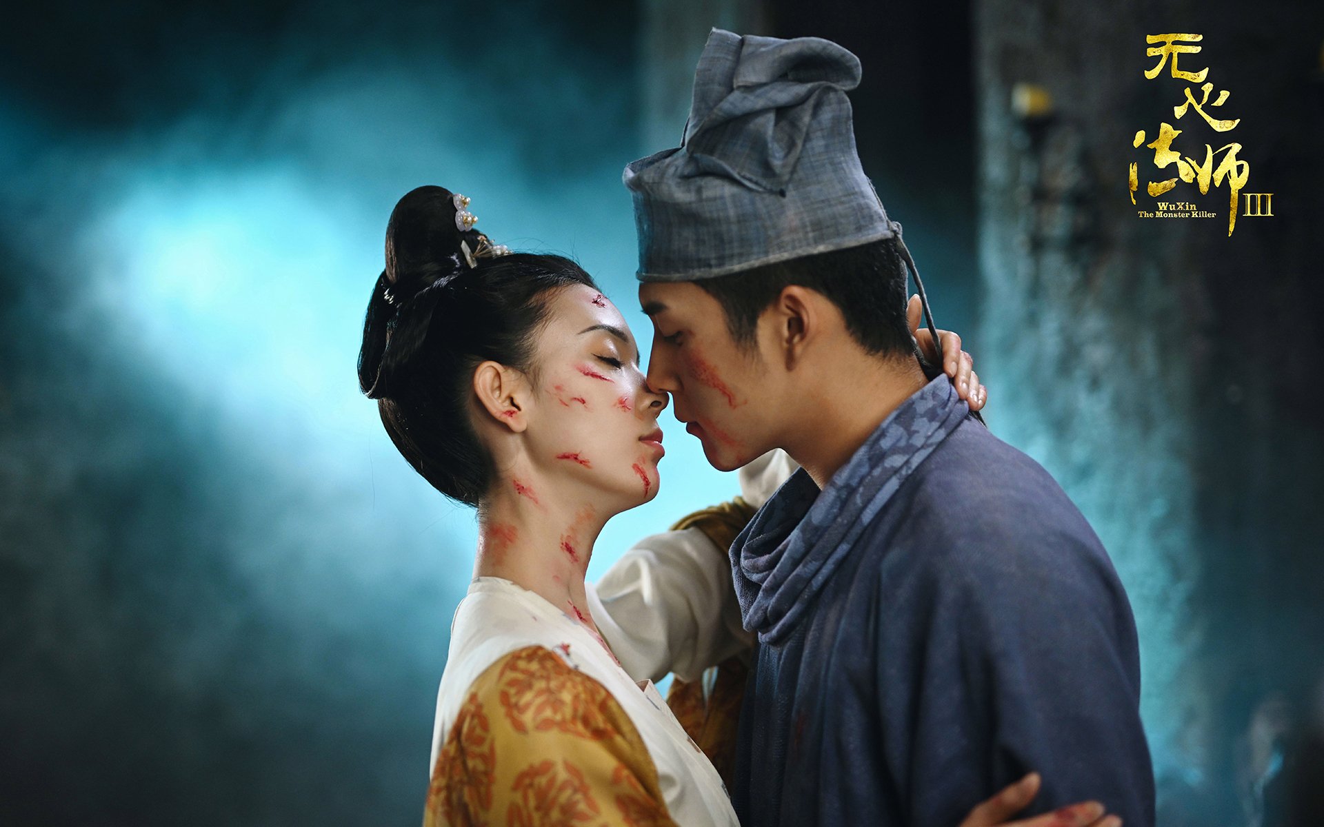 “龙舟赛激烈角逐,天府新区湖滨赛场热力十足”