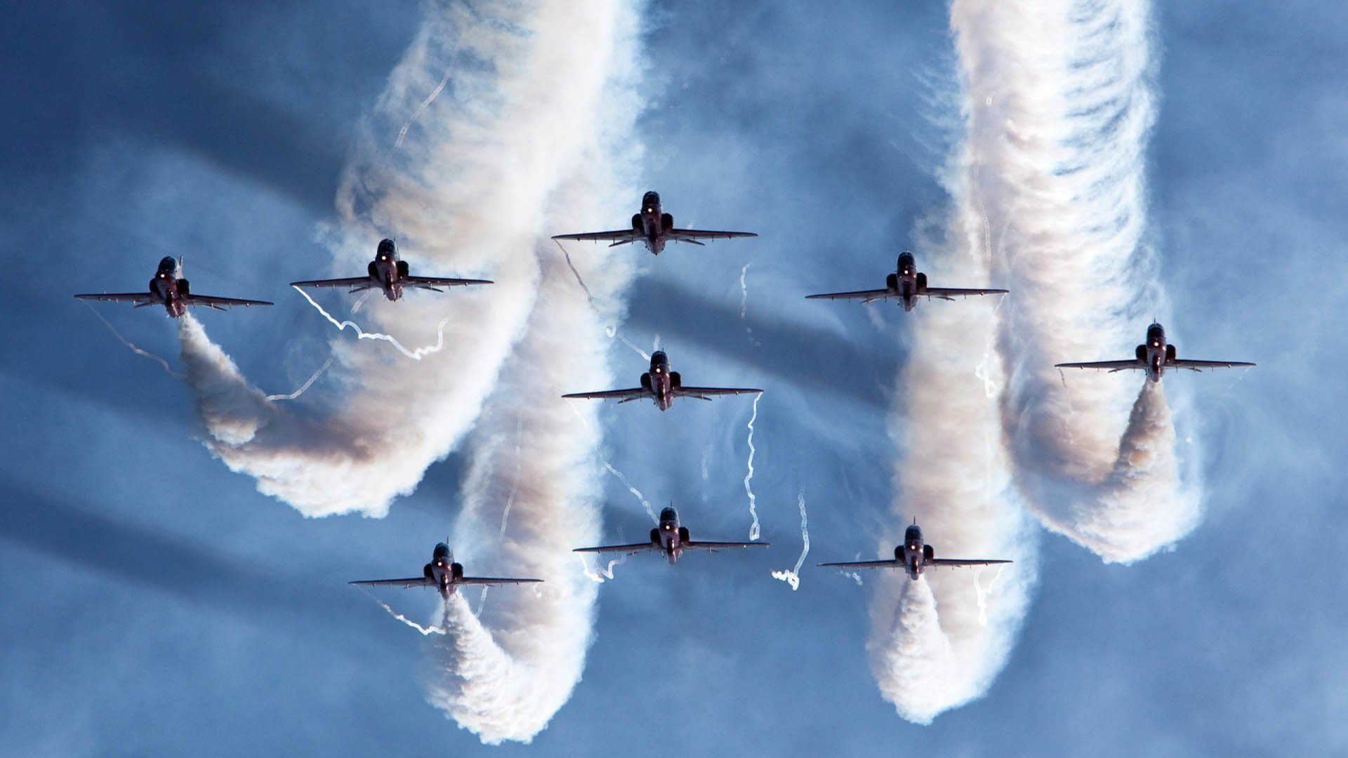 苏炳添出席田径科技展推介新装备，苏炳添比赛